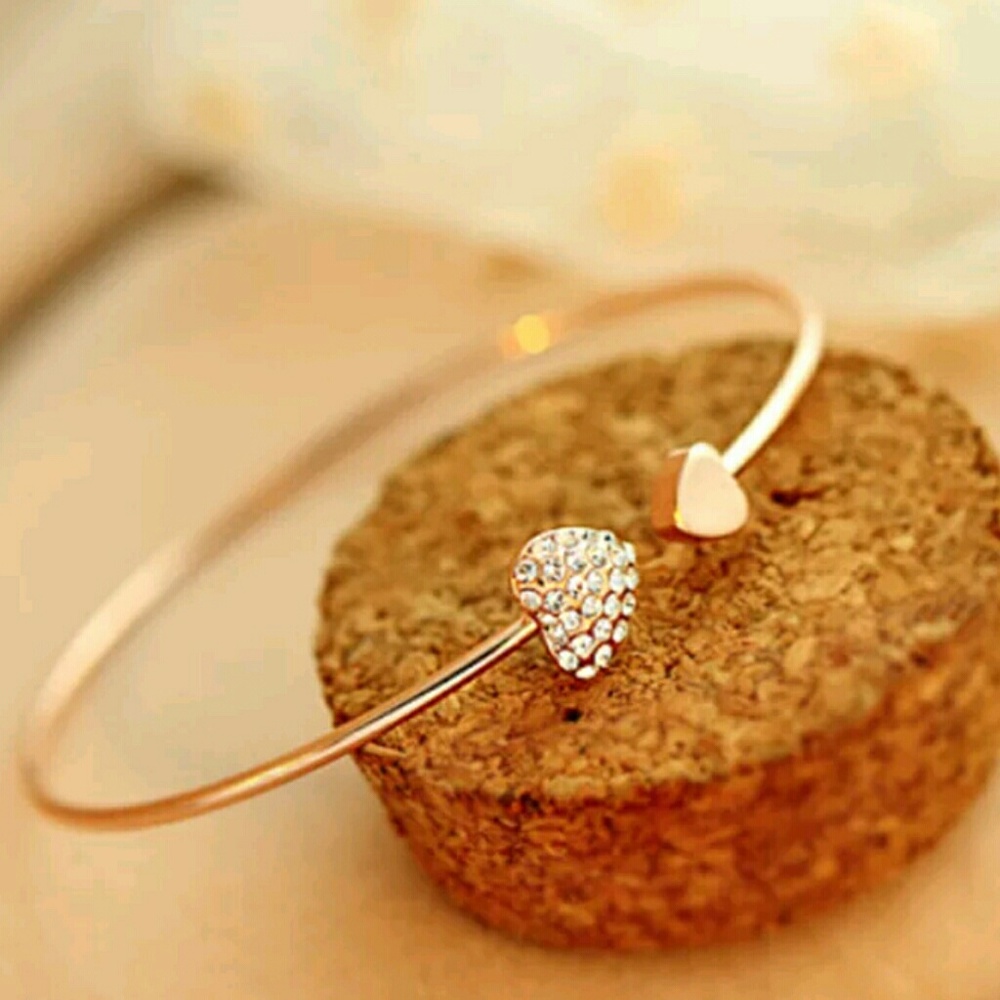 Beautiful ♡ Cuff Bangle Bracelets (silver&gold) - Picture 4 of 5
